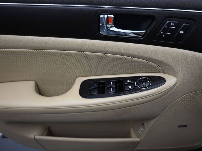 2011 Hyundai Genesis 4.6L V8