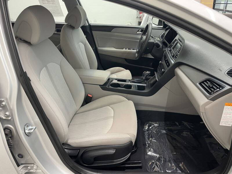 2016 Hyundai Sonata Hybrid SE