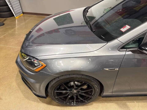 2018 Volkswagen Golf R 4Motion
