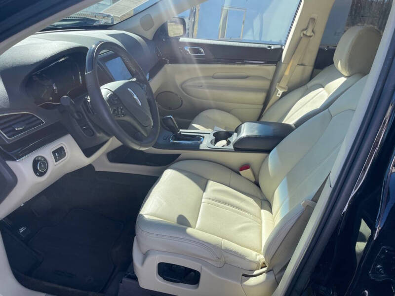 2019 Lincoln MKT