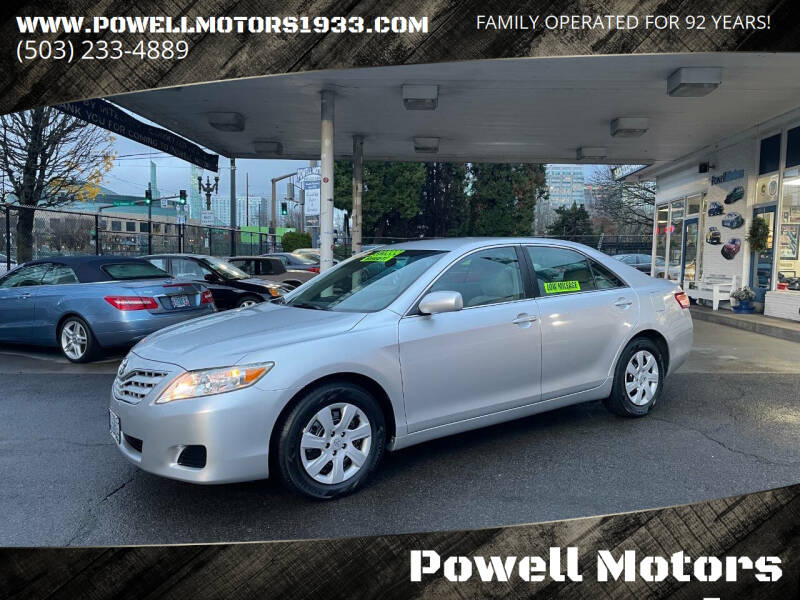 2011 Toyota Camry LE's photo