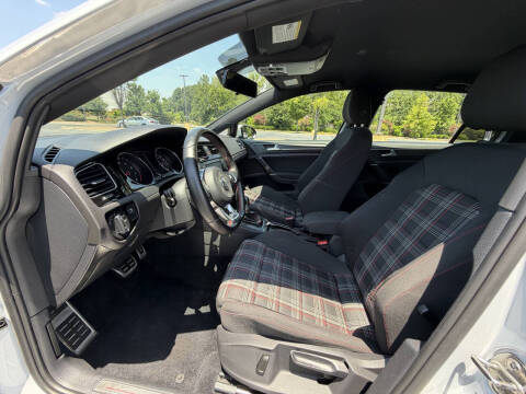 2018 Volkswagen Golf GTI S