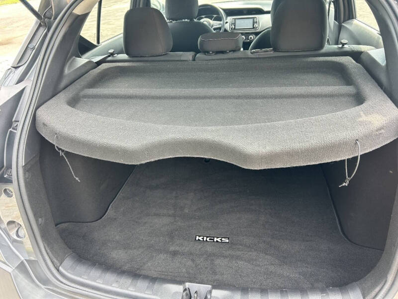 2020 Nissan Kicks S