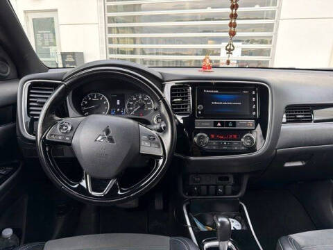 2019 Mitsubishi Outlander SE