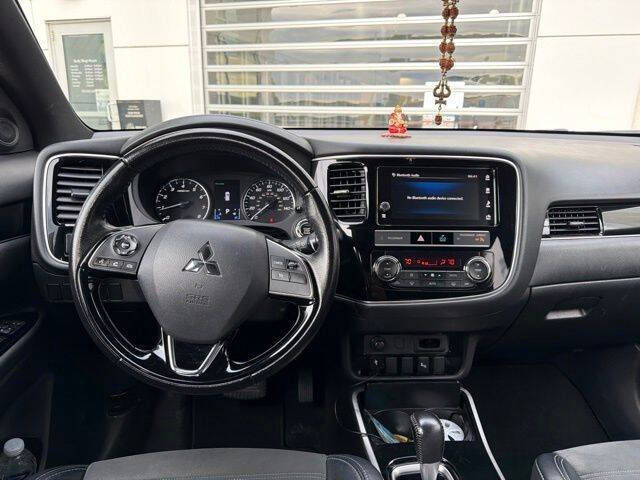 2019 Mitsubishi Outlander SE