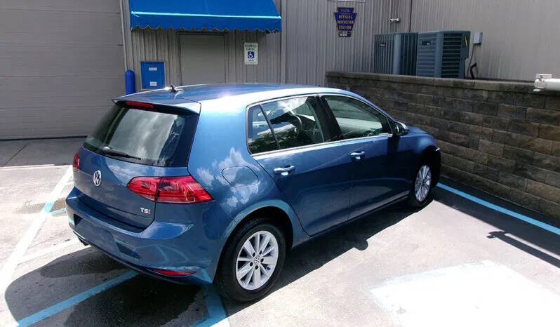 2017 Volkswagen Golf TSI SE