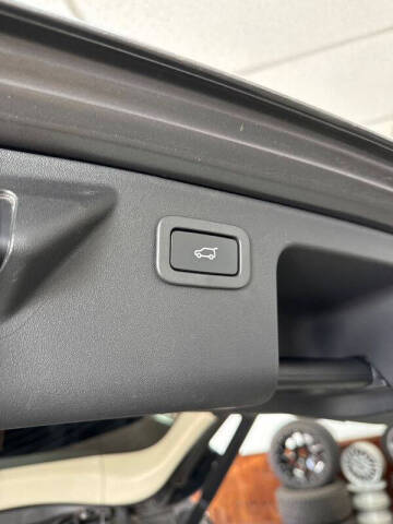 2018 Land Rover Discovery Sport HSE Luxury