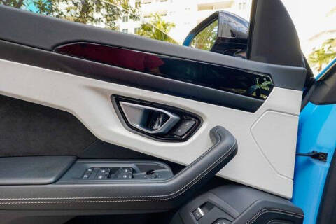 2024 Lamborghini Urus S