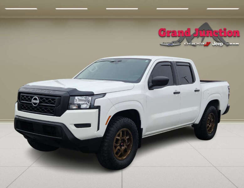 2024 Nissan Frontier S