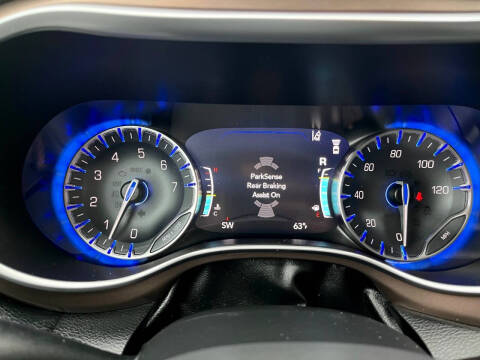 2017 Chrysler Pacifica Touring-L Plus