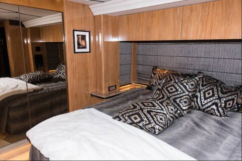 2008 Prevost Marathon XL45