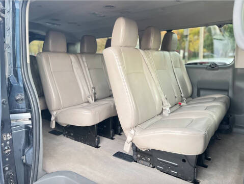 2016 Nissan NV 3500 HD SL