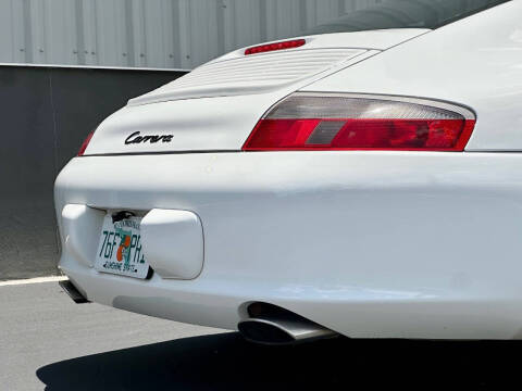 2004 Porsche 911 Carrera