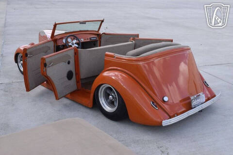 1935 Ford Phaeton