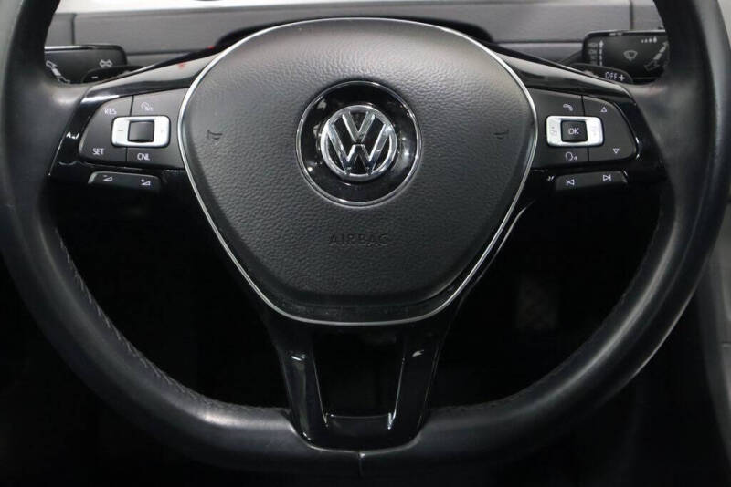 2017 Volkswagen Golf TSI Wolfsburg Edition