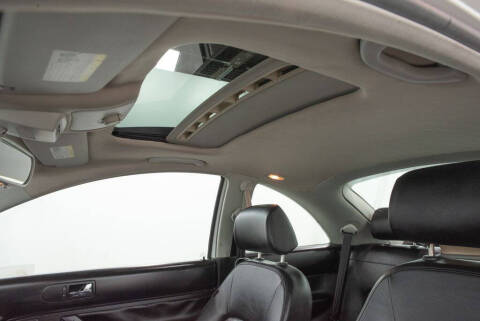 2010 Volkswagen New Beetle Base PZEV