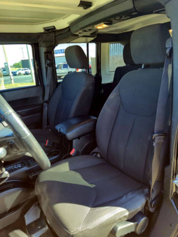 2017 Jeep Wrangler Unlimited Sport