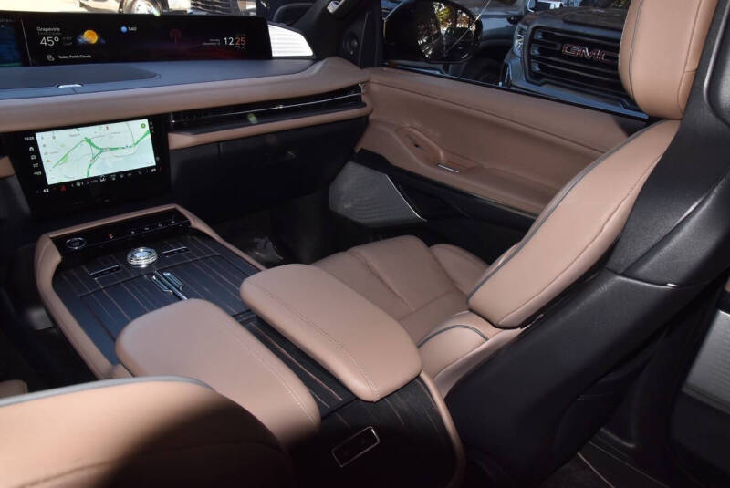 2025 Lincoln Navigator Black Label