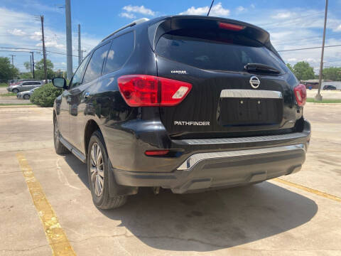 2017 Nissan Pathfinder S