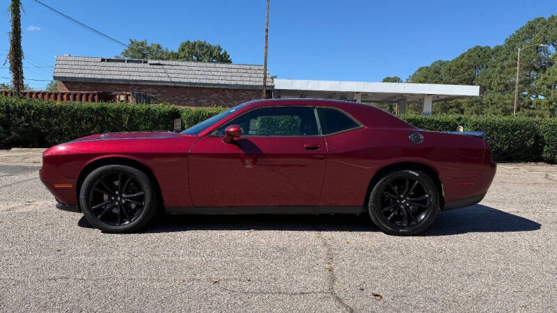 2018 Dodge Challenger SXT Plus