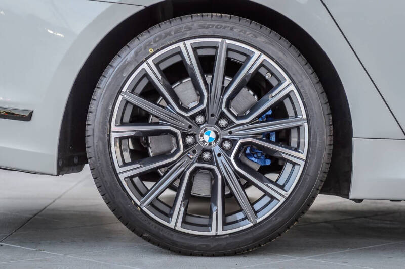 2020 BMW 7 Series 740i