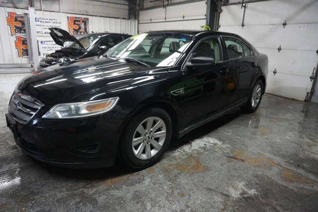 2011 Ford Taurus for sale at 51 Cars LLC in Loves Park, IL