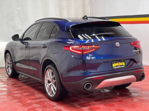 2018 Alfa Romeo Stelvio Sport
