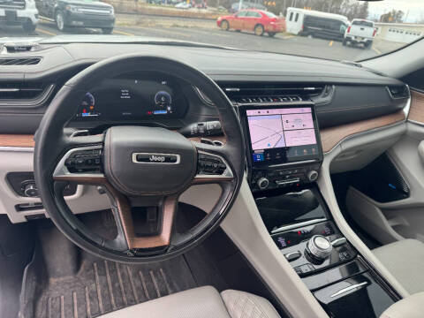 2022 Jeep Grand Cherokee L Summit