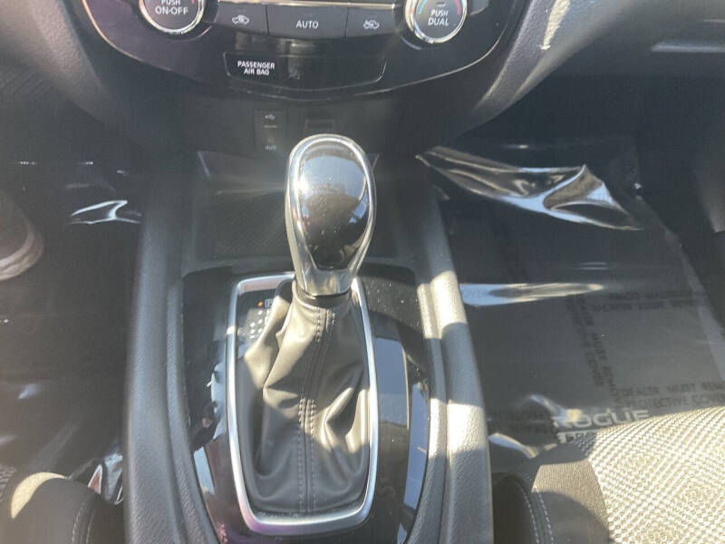 2018 Nissan Rogue Sport SV