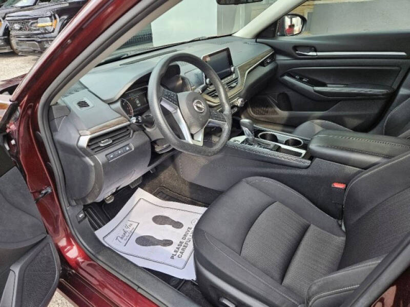 2023 Nissan Altima 2.5 SV