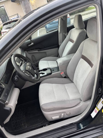 2012 Toyota Camry LE