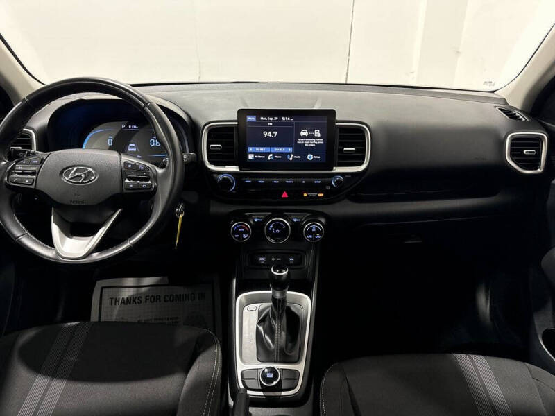 2023 Hyundai Venue SEL