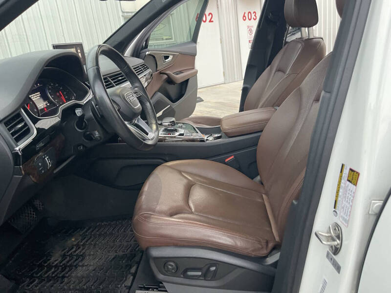 2017 Audi Q7 2.0T quattro Premium Plus