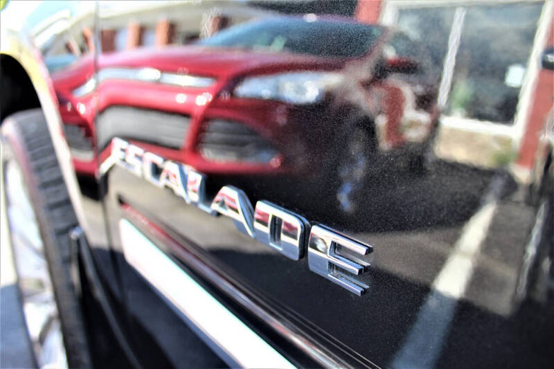 2012 Cadillac Escalade Luxury