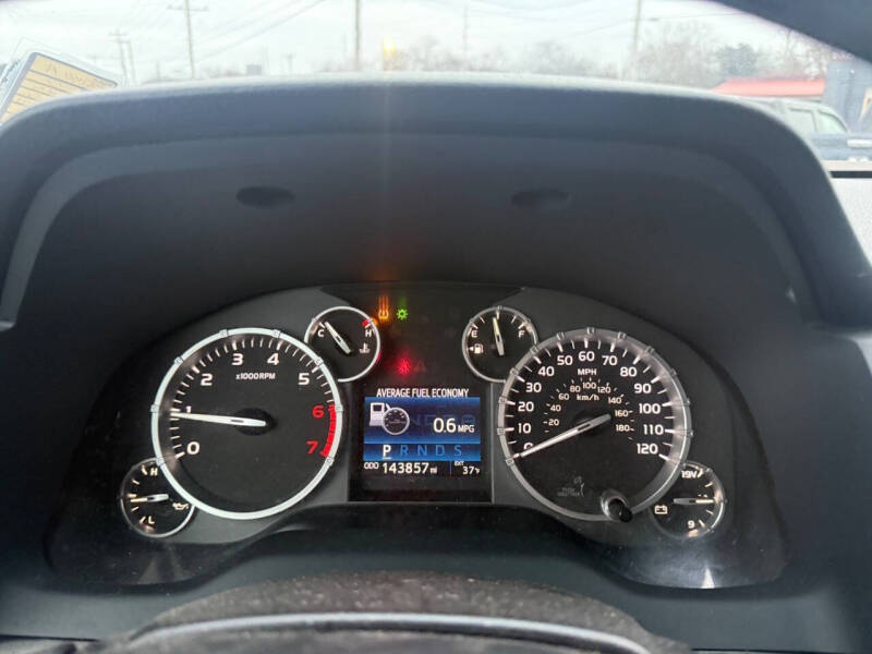 2017 Toyota Tundra SR5