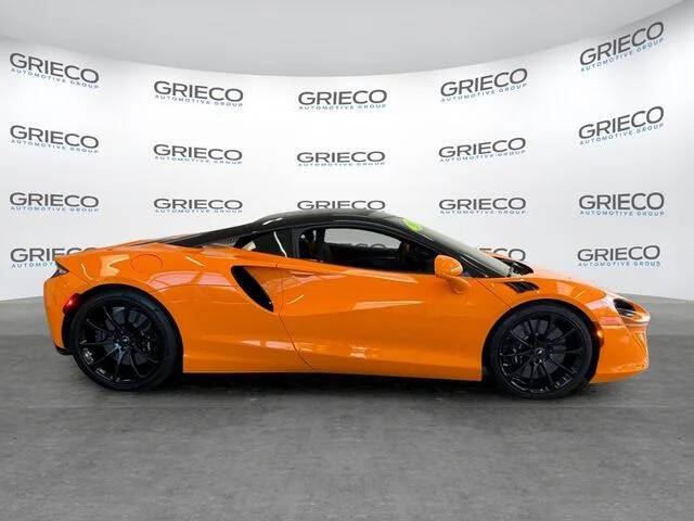 2023 McLaren Artura