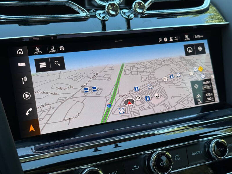 2024 Bentley Bentayga V8