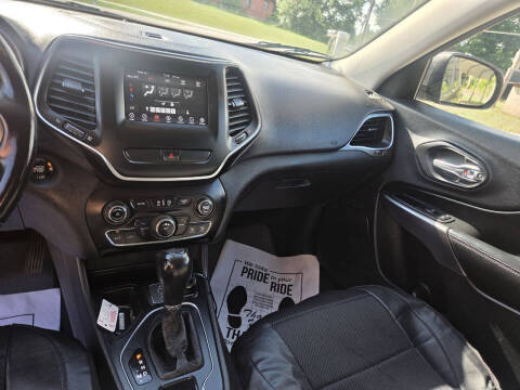 2019 Jeep Cherokee Latitude Plus