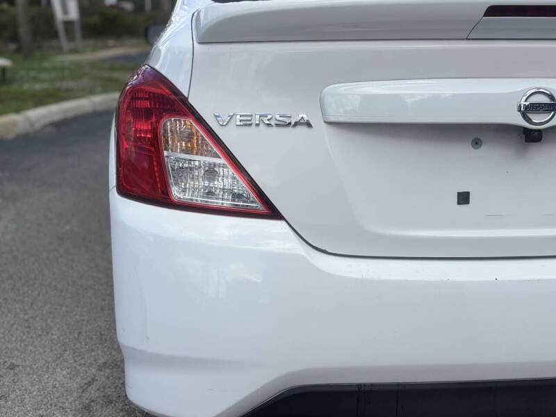 2017 Nissan Versa 1.6 SV