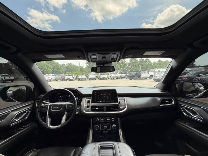 2023 GMC Yukon XL SLT