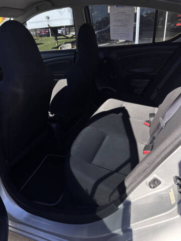 2016 Nissan Versa 1.6 S