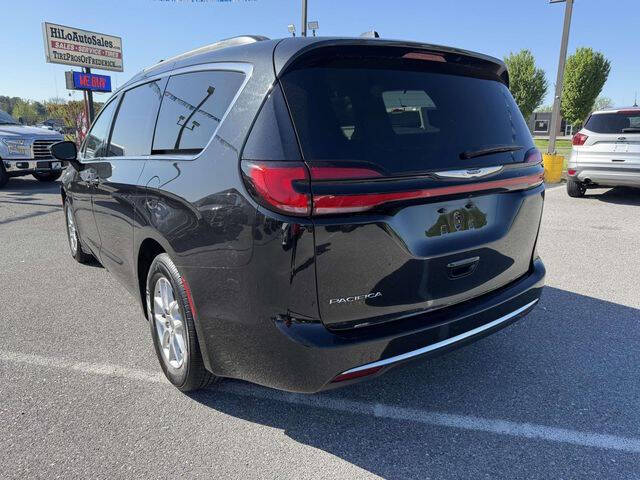 2022 Chrysler Pacifica Touring L