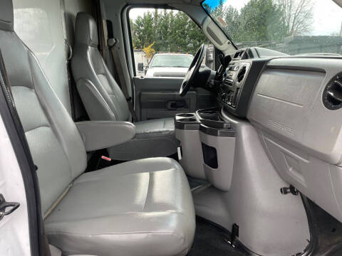 2014 Ford E-Series E-350 SD