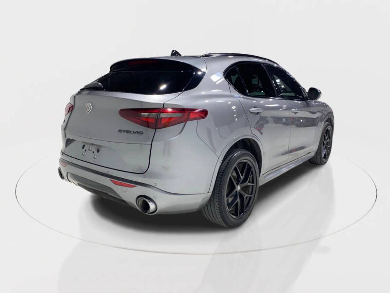2021 Alfa Romeo Stelvio