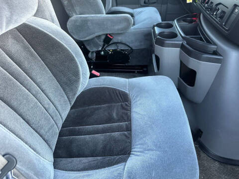 2010 Ford E-Series E-150