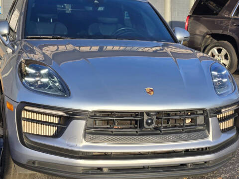 2023 Porsche Macan S