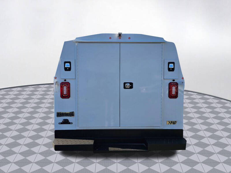 2025 Ford E-Series