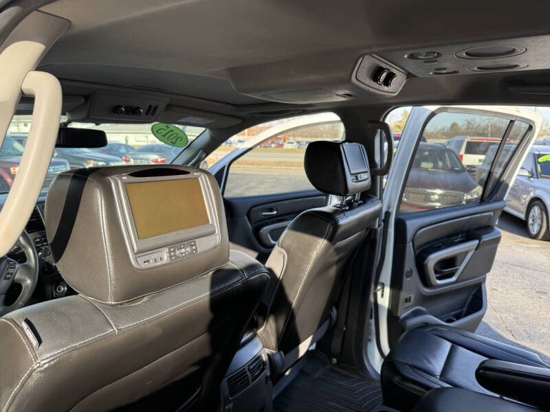 2015 Nissan Armada Platinum