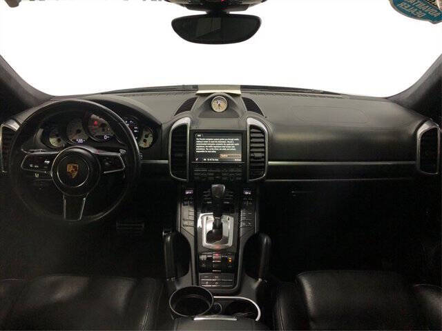 2016 Porsche Cayenne Turbo