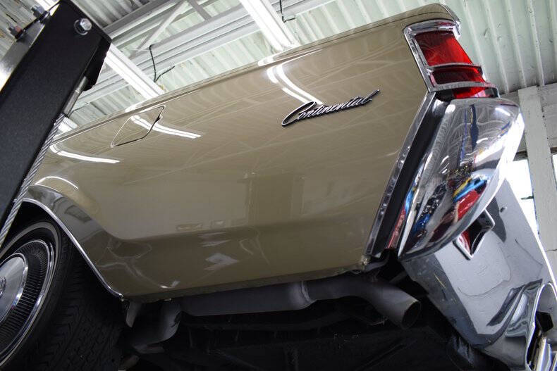 1971 Lincoln Continental